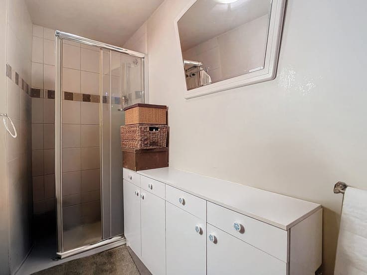 Investment property in Floreffe