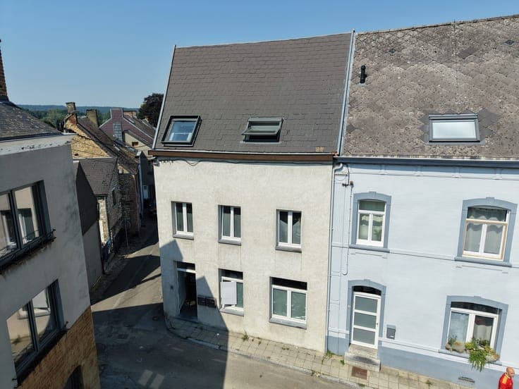Investment property in Floreffe