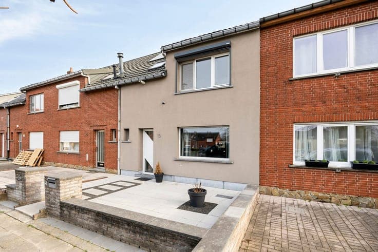 Move-in ready home with 3 bedrooms and garage in Willebroek!