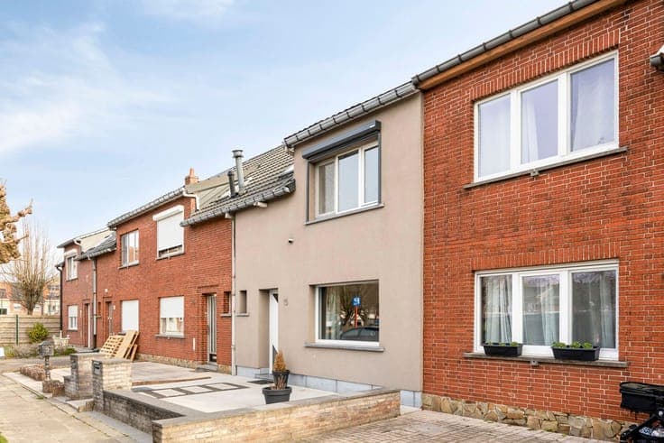 Move-in ready home with 3 bedrooms and garage in Willebroek!