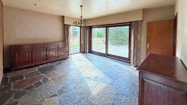 Woning van ±185m² op 4 are 60 ca in half-open-bebouwing