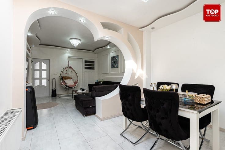 Instapklare woning met 2 ruime slaapkamers nabij Bourgoyen