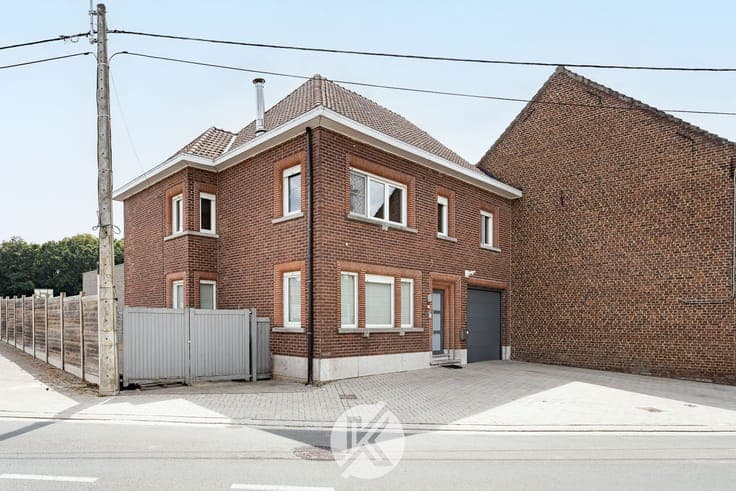 Verzorgde woning met prachtig verzicht in Ressegem