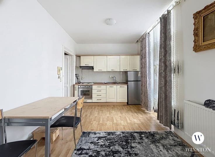 Investment property -commercial space + 2 residential units