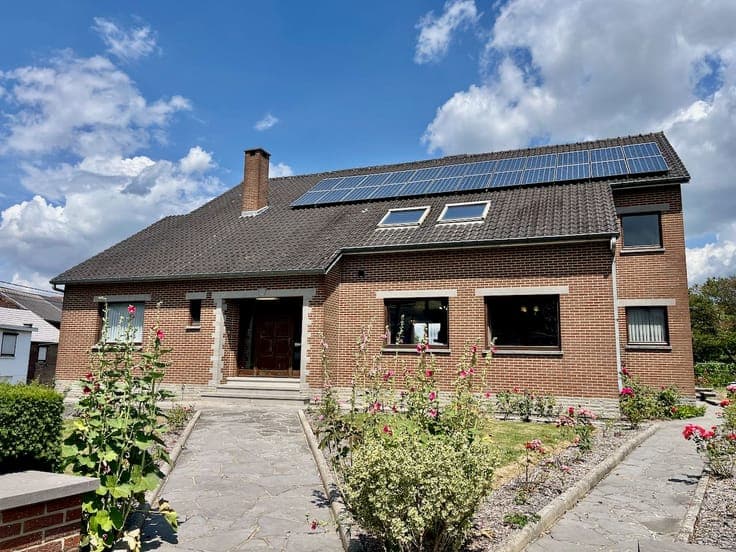 House in Montigny-le-Tilleul