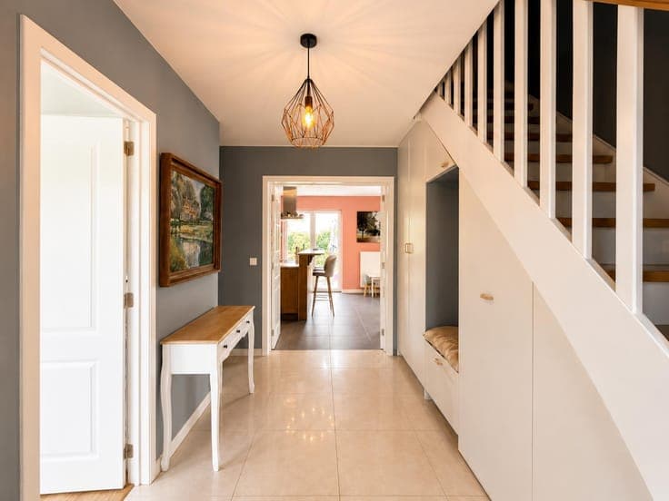 STUNNING VILLA BUILT IN 2019: 5 BEDROOMS - 2 BATHROOMS