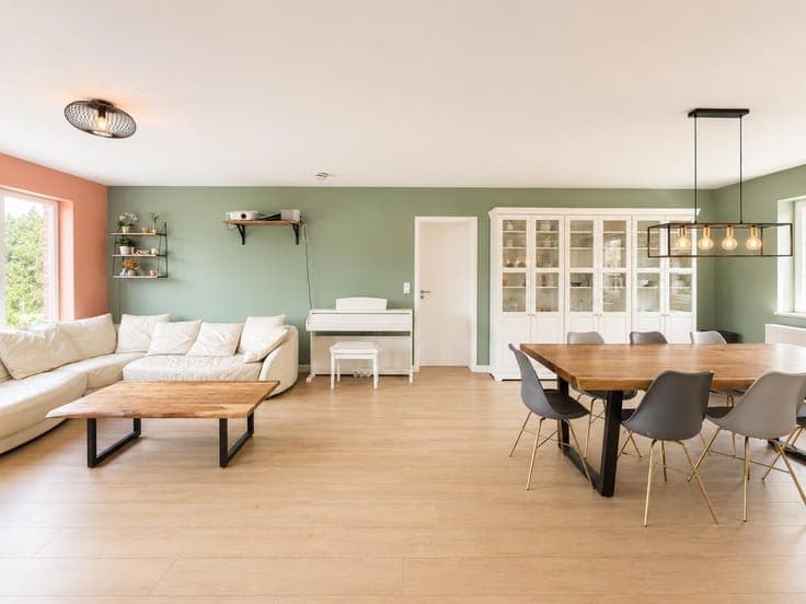 STUNNING VILLA BUILT IN 2019: 5 BEDROOMS - 2 BATHROOMS