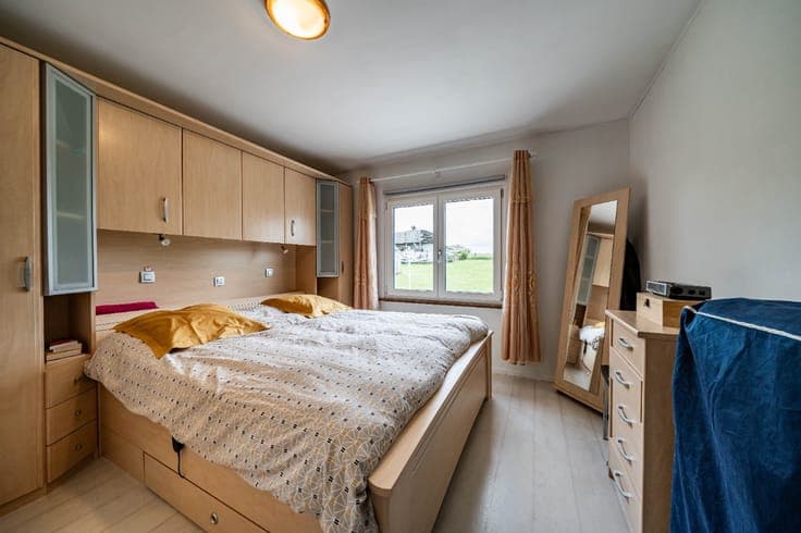 Detached house on a magnificent 54-acre plot