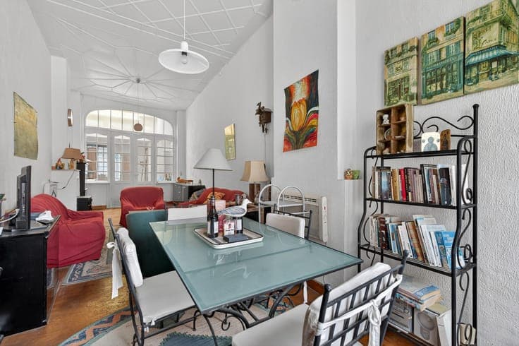 3-bedroom renovation property in a prime location near th...