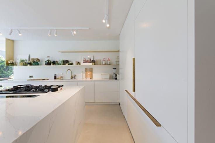 Light, space, design: the quintessential contemporary villa