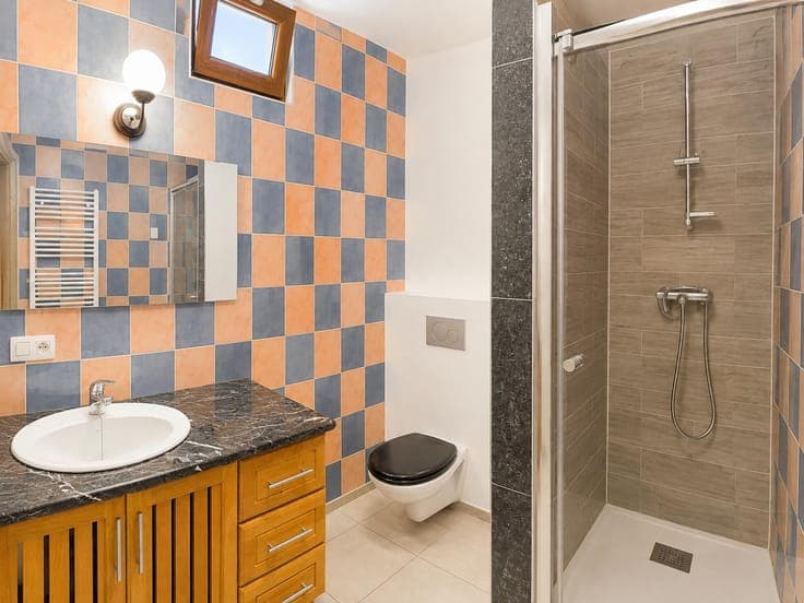 SINGLE-FAMILY HOME, CONVERTED INTO 5 APARTMENTS