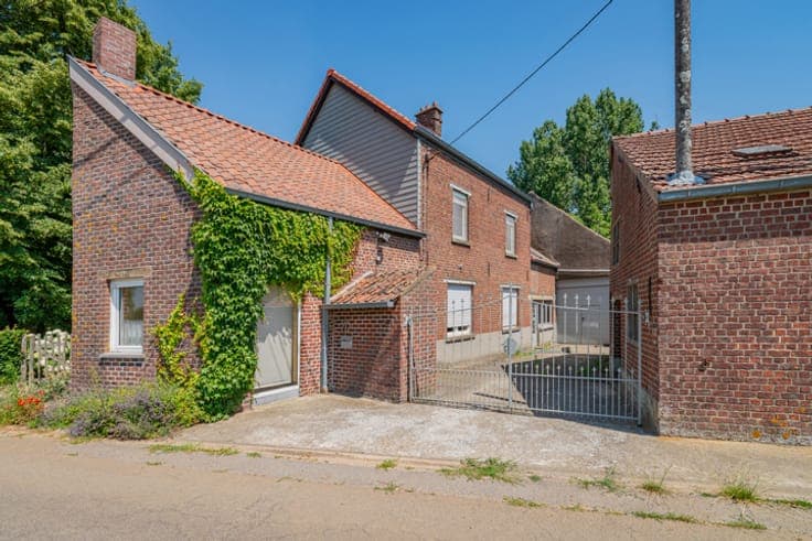 Authentic Farmhouse with Outstanding Potential