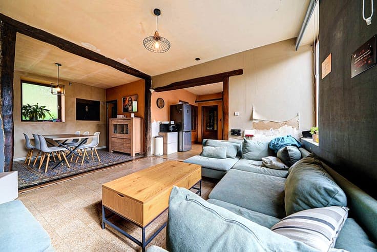 Character house, 3 bedrooms, workshop and garden
