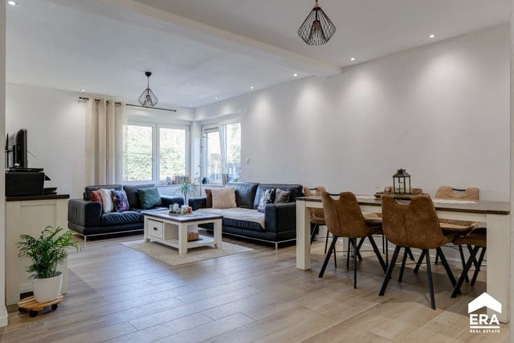 Renovated semi-detached home in Houthalen