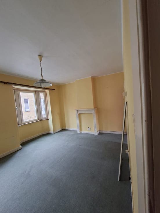 Characterful 1937 townhouse, 4 bedr., garden, Eeklo centre