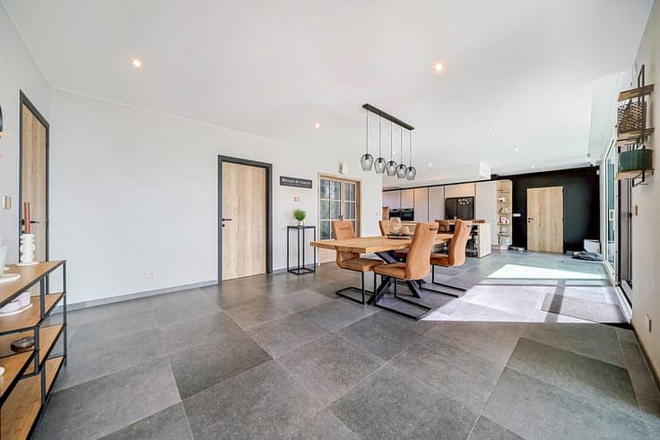 House in Ramillies