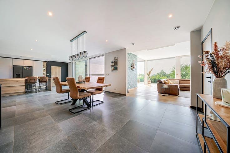 House in Ramillies