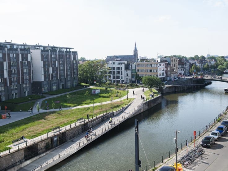 Ready-to-move-in 2-bed apartment at Coupure, Ghent