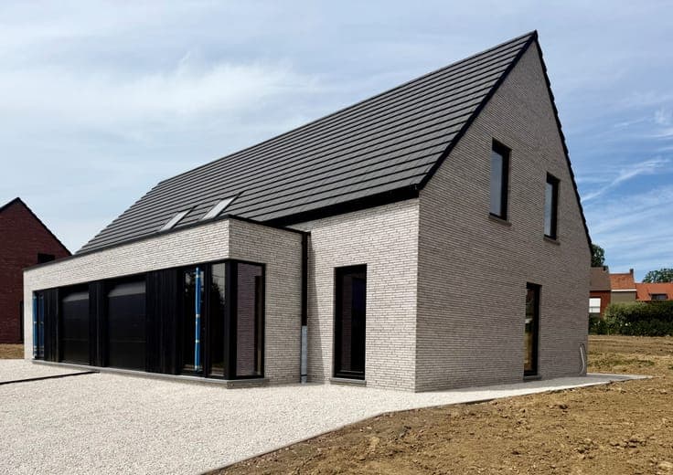 House in Frasnes-lez-Anvaing
