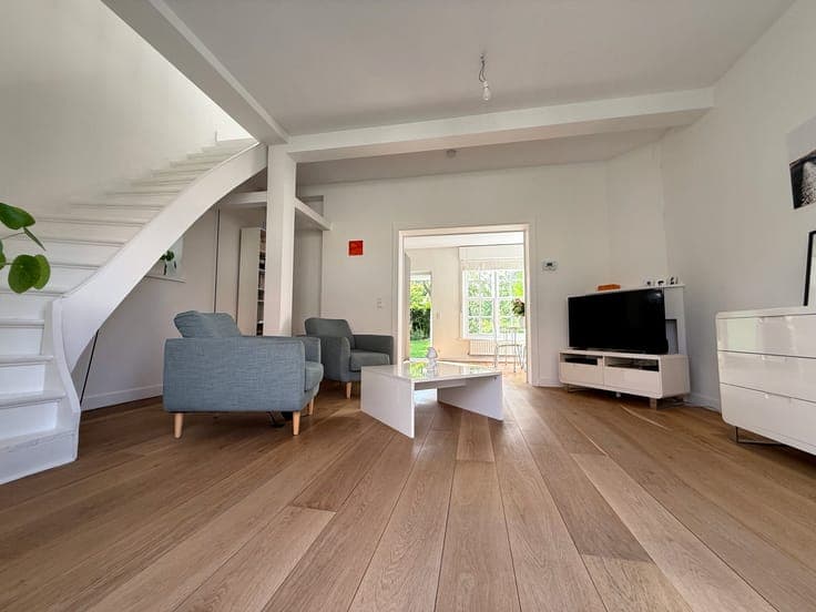 charming house in quiet and green location