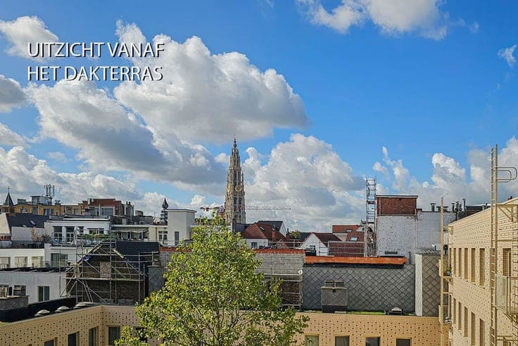 Uniek renovatieproject met vergunde plannen in hartje Antwer