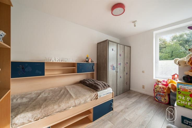Fully renovated house with a patio and garden