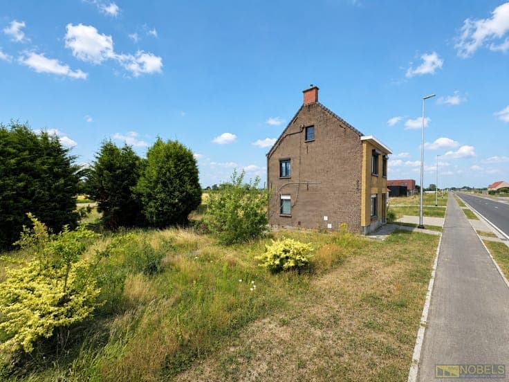 Te koop, ruim villaperceel (1.861m²) op vlot bereikbare l...