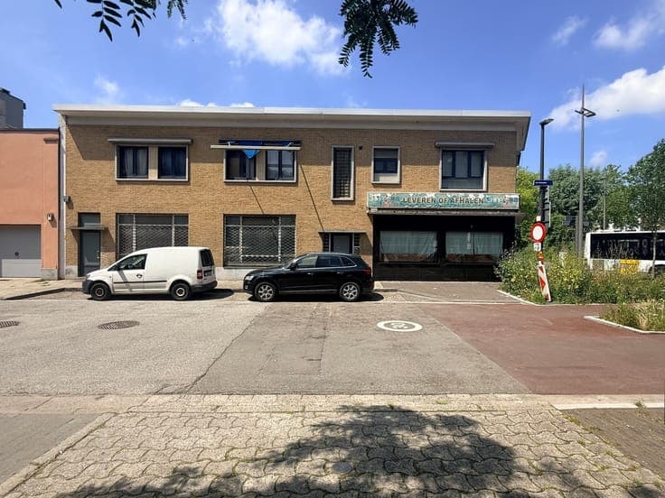 Project property with enormous potential for new constructio