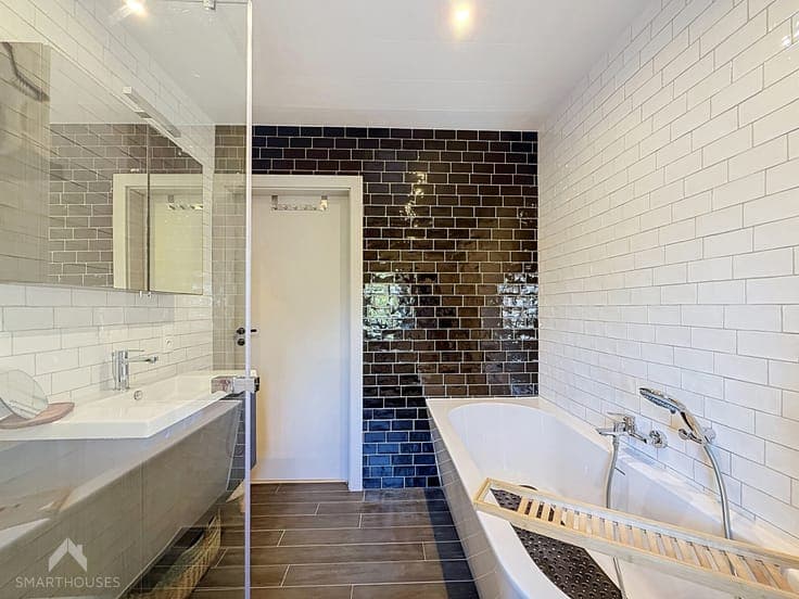 Move-in-ready family home, 3 beds, garage & garden