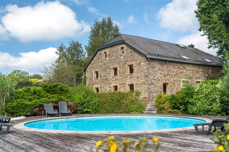 Authentic Renovated Farmhouse with Pool and Wellness in Mal