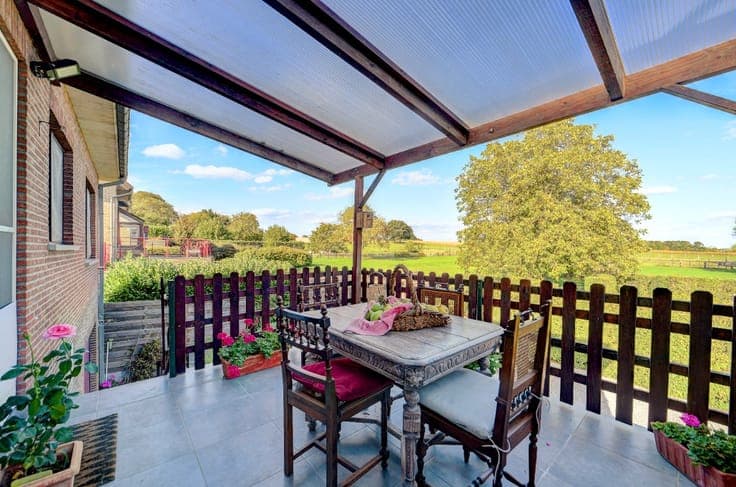 Detached home with open field views in Bekkevoort