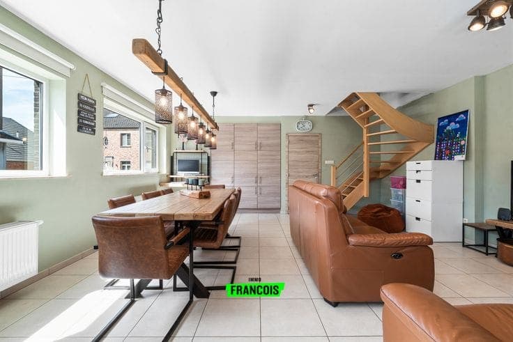 Recent energy-efficient family home with 4 bedrooms in Erpe…