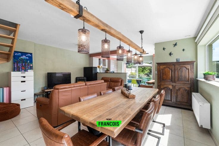 Recent energy-efficient family home with 4 bedrooms in Erpe…