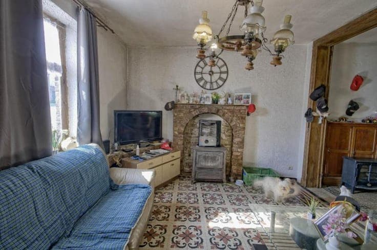 House in Fosses-la-Ville