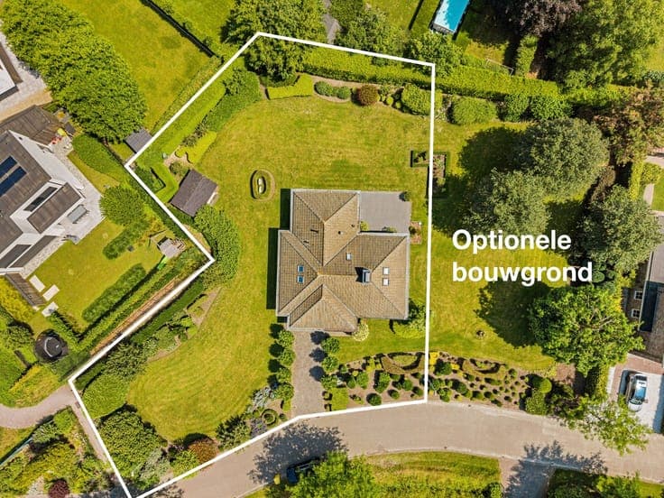 Residence in exceptional location in the heart of Hoogstrat