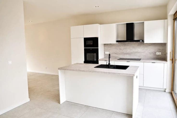 Sale - House Hasselt - 450,000 €