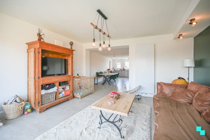 Bel-etagewoning nabij het centrum van Waregem!