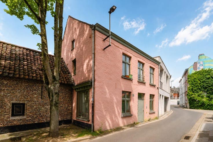 Opbrengsteigendom te koop met 4 verhuurde units in Gent