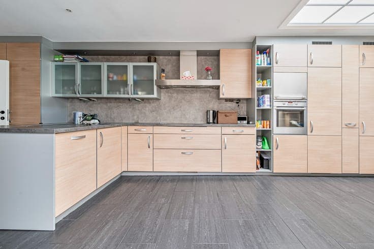 Ruime gezinswoning (182 m²) met 3 slaapkamers en zonnige ...