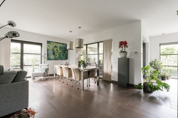 Luxe villa te koop in Neerpelt: moderne architectuur en r...