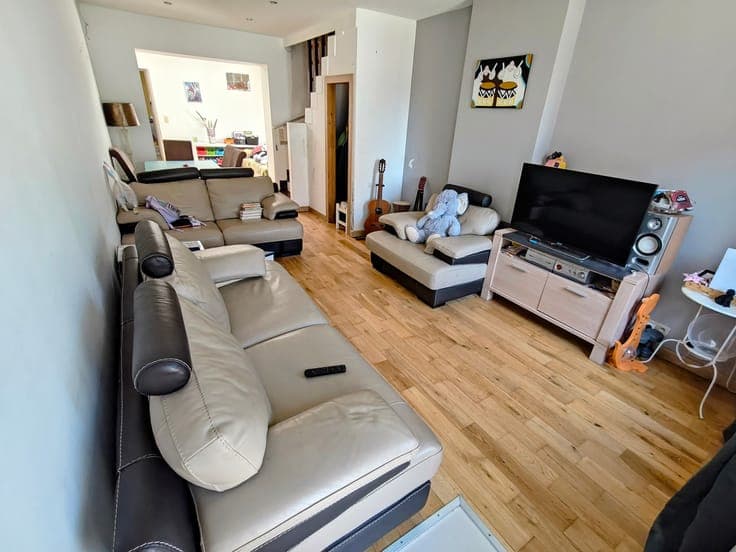 2-bedroom house in Asse, 184m² land