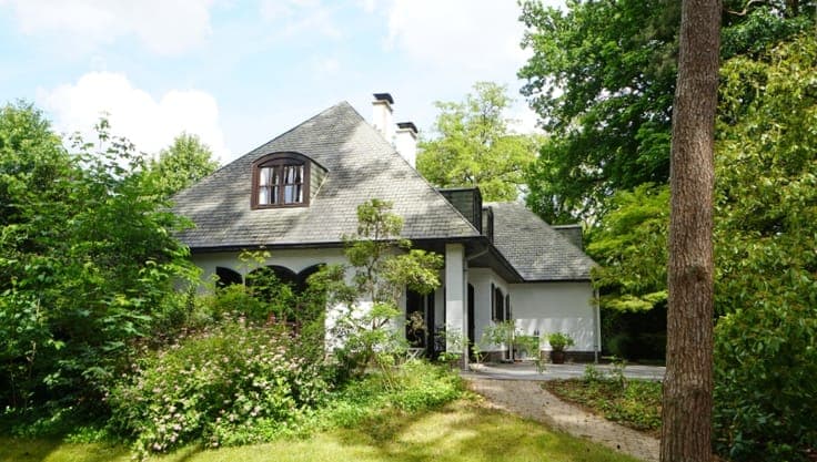 Stijlvolle villa van 275m² op 20 are met bureel, 4 slaapk...