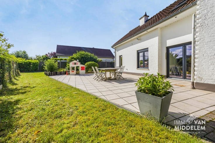 House in Ternat