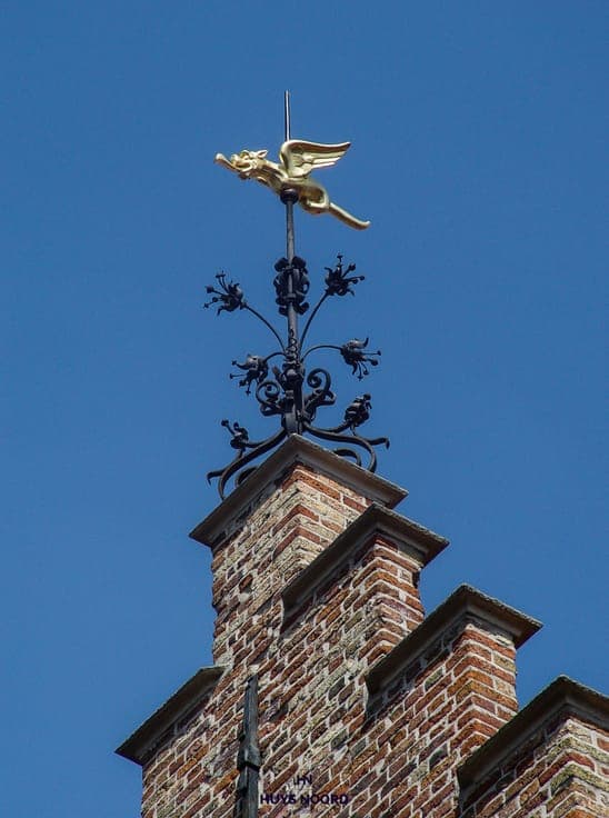 Classy mansion 'Hier In De Draecke'