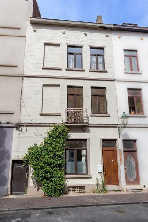 Large renovated house ideal for family or coliving