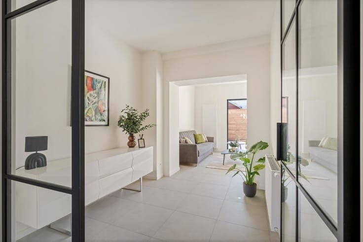 Turnkey home with 4 bedrooms, 2 bathrooms, garage, and 2 su