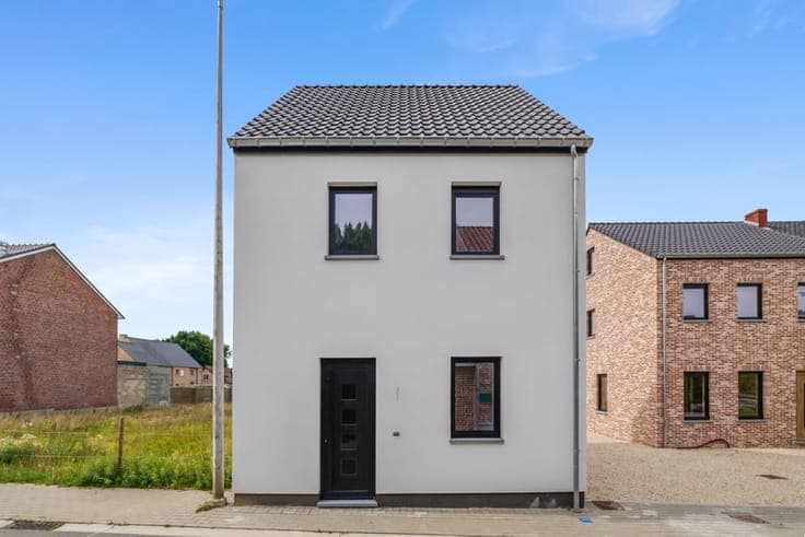 STIJLVOLLE NIEUWBOUWWONING MET 3 SLAAPKAMERS IN HEKS