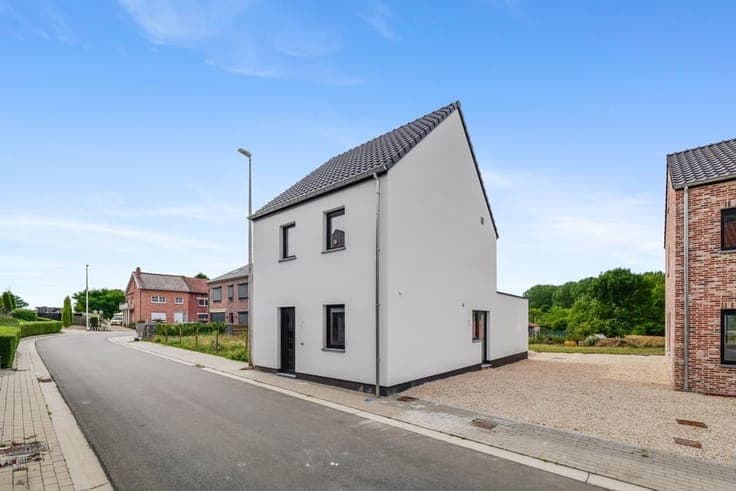 STIJLVOLLE NIEUWBOUWWONING MET 3 SLAAPKAMERS IN HEKS