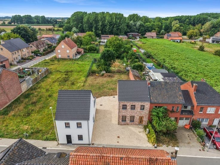 STIJLVOLLE NIEUWBOUWWONING MET 3 SLAAPKAMERS IN HEKS