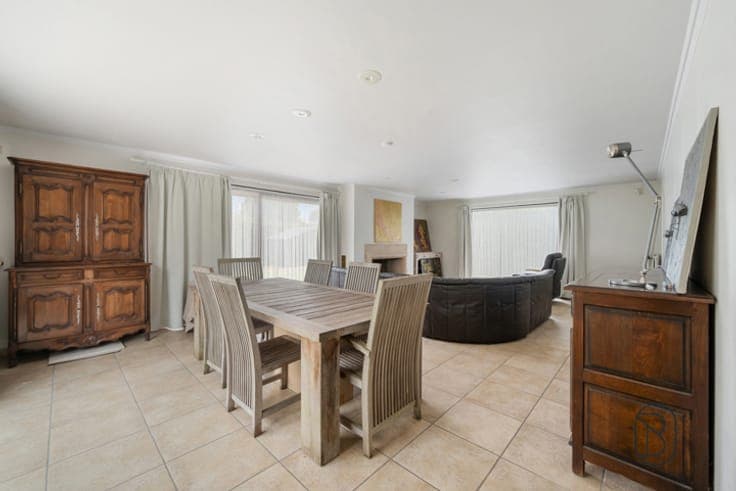 Quality villa with +110 m² workshop in Mouscron